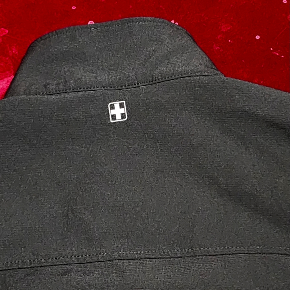 Swiss Tech 🇨🇭 Black Full Zipper Jacket - Picture 11 of 11